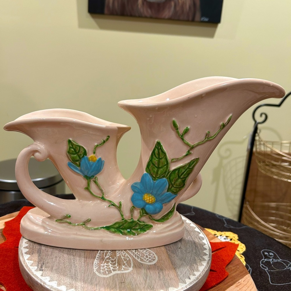 Vintage Hull Pottery Cornicopia